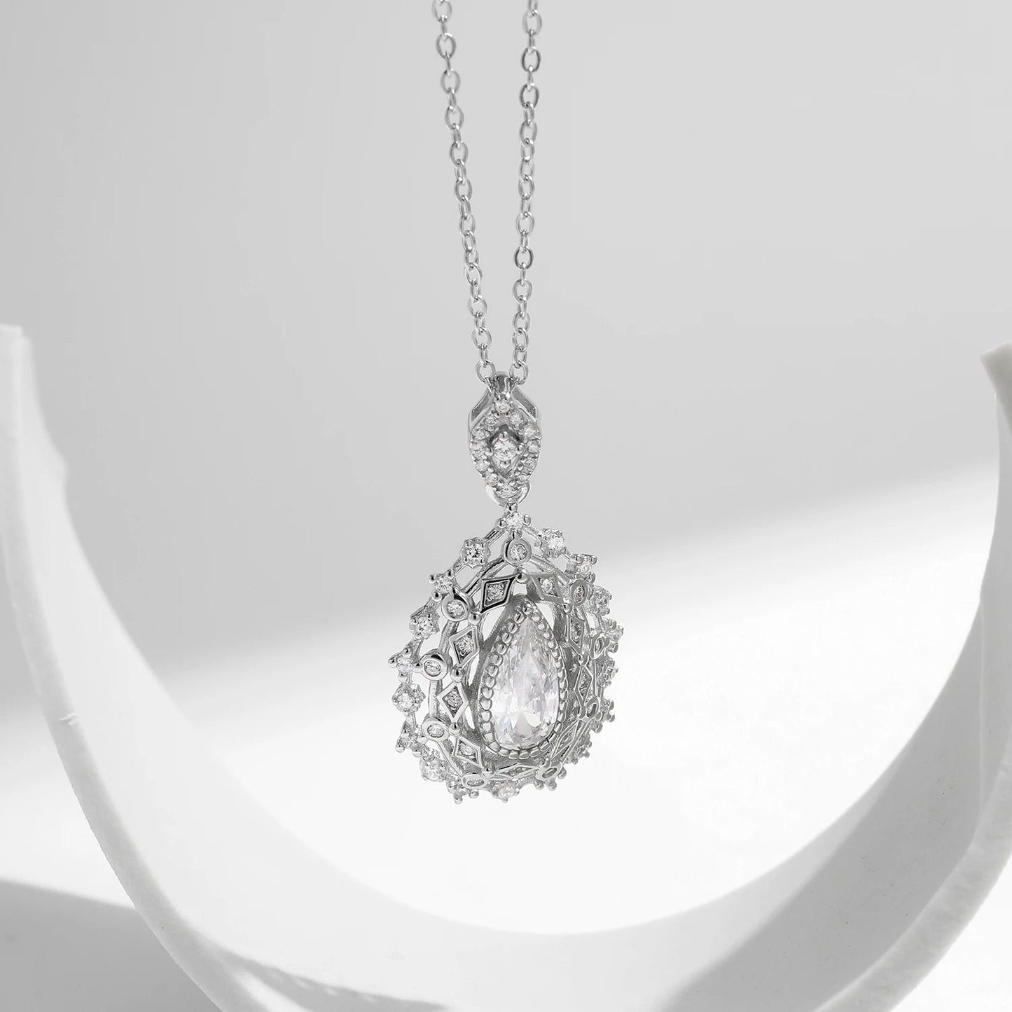 Luxury Teardrop Necklace
